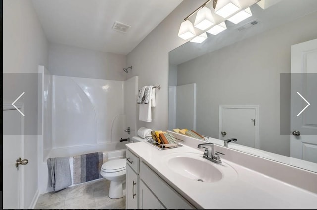 6161 Worthingtion Rd, Columbia, TN 38401 - bathroom with vanity and shower / bathtub combination