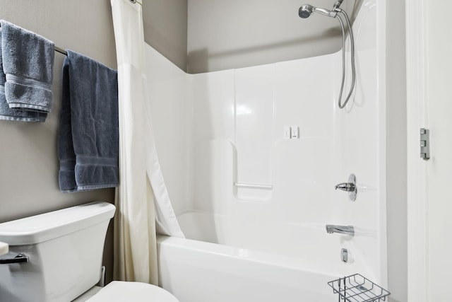 589 Smoky Mountains Dr, Gallatin, TN 37066 - full bath with toilet and shower / bath combination with curtain