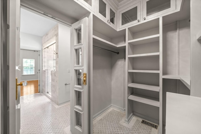 3031 Trice Pl, Lebanon, TN 37087 - walk in closet with light floors
