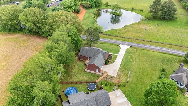 1165 Short Springs Rd, Tullahoma, TN 37388 - drone / aerial view of a large body of water