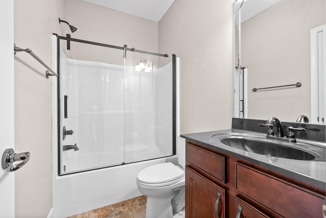full bathroom with toilet, vanity, and enclosed tub / shower combo