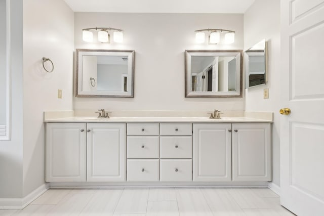 410 Springhouse Ct, Franklin, TN 37067 - full bath with double vanity and baseboards