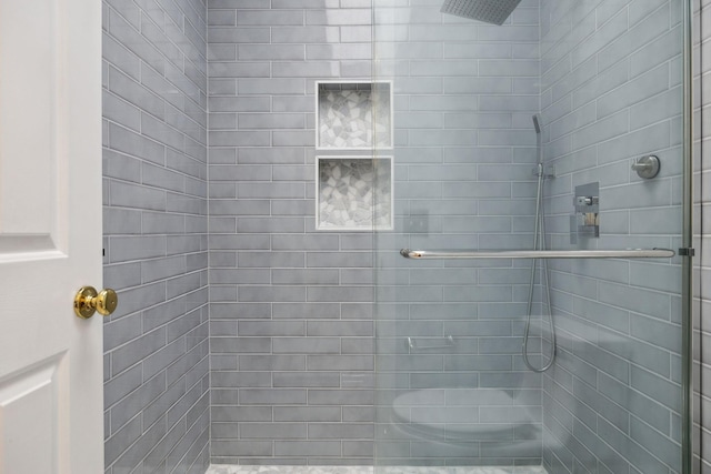 410 Springhouse Ct, Franklin, TN 37067 - bathroom featuring a stall shower