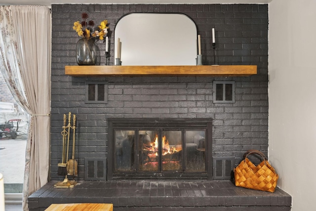 906 Temple Ct, Murfreesboro, TN 37130 - detailed view of a brick fireplace