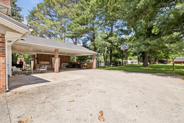 906 Temple Ct, Murfreesboro, TN 37130 - view of patio featuring driveway