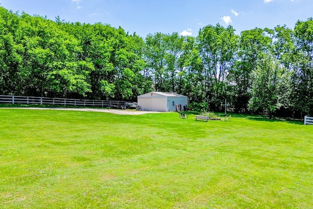 2025 Lewisburg Pike, Franklin, TN 37064 - view of yard featuring a pole building and an outdoor structure