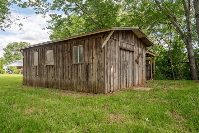 view of outdoor structure featuring an outdoor structure