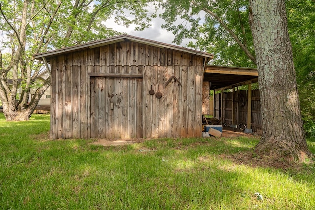 view of outdoor structure featuring an outdoor structure