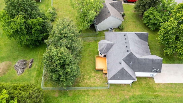 aerial view of property and surrounding area