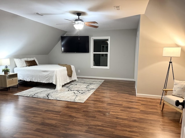 593 Gaulden Hollow Rd, Lafayette, TN 37083 - bedroom featuring baseboards, wood finished floors, vaulted ceiling, and ceiling fan