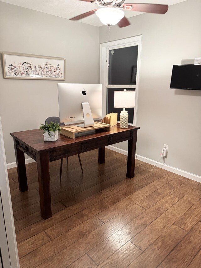 593 Gaulden Hollow Rd, Lafayette, TN 37083 - office featuring ceiling fan, hardwood / wood-style flooring, and baseboards