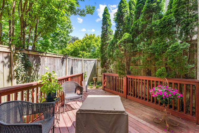 3692 Auburn Ln, Nashville, TN 37215 - wooden terrace with a fenced backyard