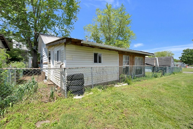 159 Clover St, Granville, TN 38564 - view of side of home