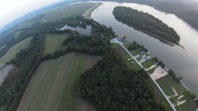 1262 S Riverfront Dr, Clifton, TN 38425