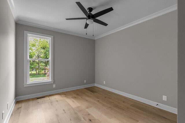 848 Brook Trl, Lebanon, TN 37087 - unfurnished room featuring ornamental molding, light wood-style flooring, baseboards, and ceiling fan