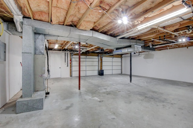 1420 E Rhett Butler Rd, Clarksville, TN 37042 - unfinished below grade area featuring heating unit
