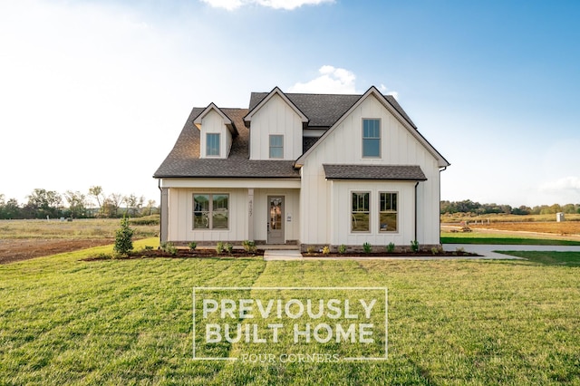 5520 Sinclair St, Murfreesboro, TN 37127 - modern inspired farmhouse featuring roof with shingles, board and batten siding, and a front lawn