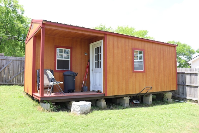 518 Mcdowell Ln, Lewisburg, TN 37091 - view of outdoor structure with an outbuilding