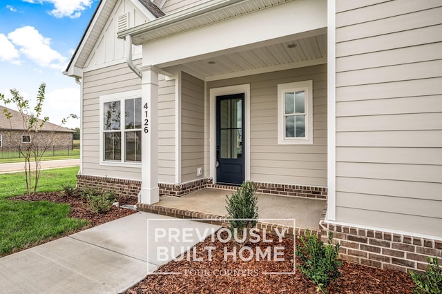 5532 Sinclair St, Murfreesboro, TN 37127 - doorway to property featuring brick siding