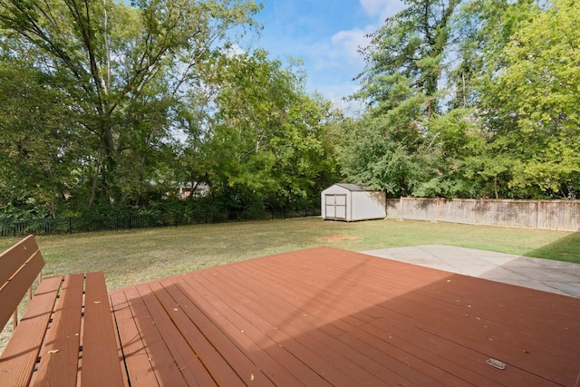 208 Meadowgreen Dr, Franklin, TN 37069 - wooden terrace featuring a shed and an outdoor structure