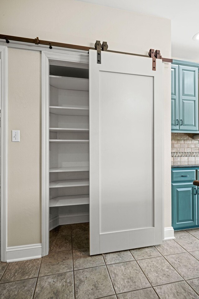 1709 Wildlife Trl, Kingston Springs, TN 37082 - view of pantry