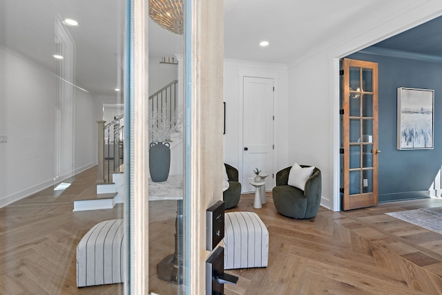 bathroom with crown molding, recessed lighting, and baseboards