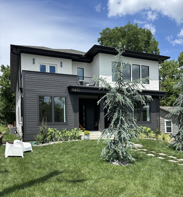 1411A Boscobel St, Nashville, TN 37206 - rear view of property featuring a balcony, a yard, and cooling unit