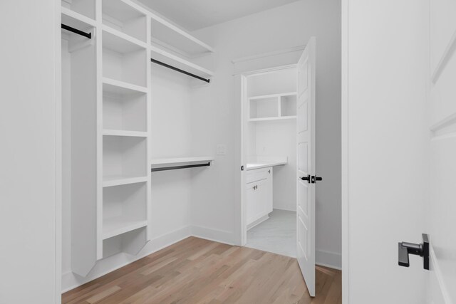 6401 Thunderbird Dr, Nashville, TN 37209 - spacious closet featuring light wood-type flooring