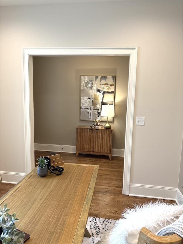 1611 Martha Washington Way, Murfreesboro, TN 37130 - interior space featuring baseboards and wood finished floors