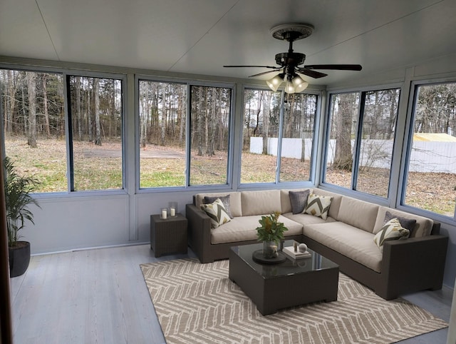 209 Bakerview St, Murfreesboro, TN 37129 - sunroom / solarium with ceiling fan, healthy amount of natural light, and outdoor lounge area
