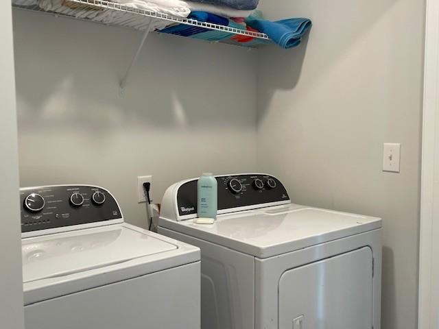 1401 Walker Way, Columbia, TN 38401 - washroom with washer and clothes dryer