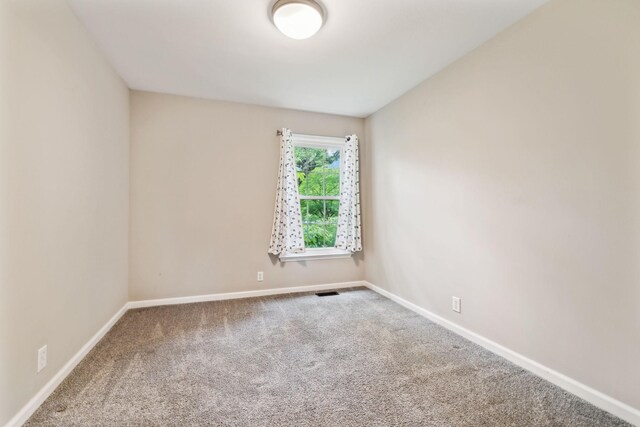 2506 Morgan Rd, Murfreesboro, TN 37129 - empty room featuring carpet and baseboards