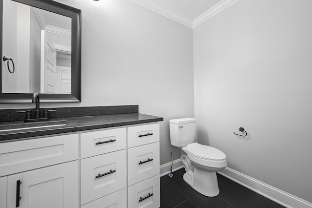 1311 Halifax Ct, Murfreesboro, TN 37130 - bathroom featuring baseboards, crown molding, toilet, vanity, and tile patterned flooring