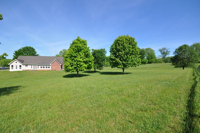 5620 Sango Rd, Clarksville, TN 37043 - view of grassy yard