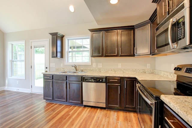 1200 Morstead Dr, Clarksville, TN 37042 - photo 25