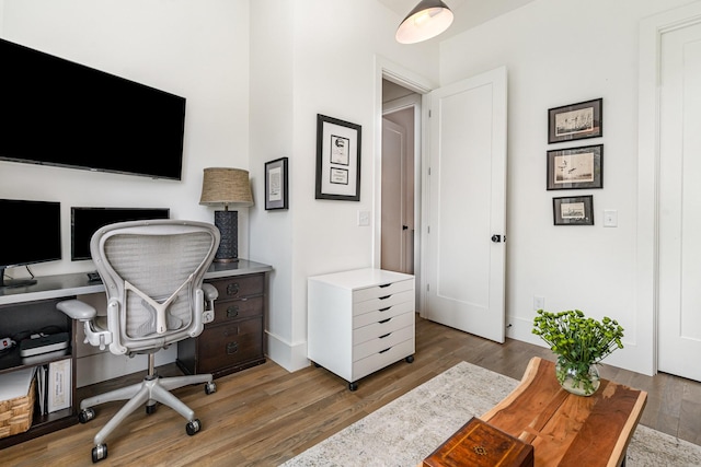 1411B Boscobel St, Nashville, TN 37206 - home office with wood finished floors and baseboards