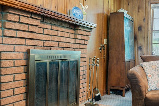 511 Catalina Dr, Nashville, TN 37217 - detailed view of carpet and wood walls