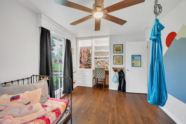1033 Percy Warner Blvd, Nashville, TN 37205 - bedroom featuring dark wood finished floors and ceiling fan