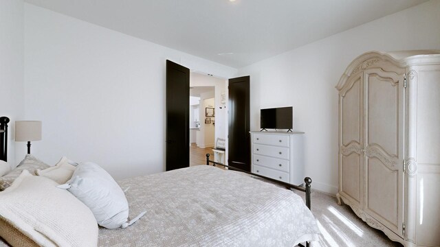 363 Turfway Park, Gallatin, TN 37066 - bedroom featuring baseboards and light colored carpet