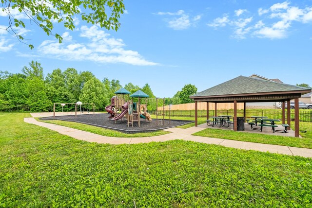 805 Waldon Ct, Clarksville, TN 37042 - community playground with a gazebo
