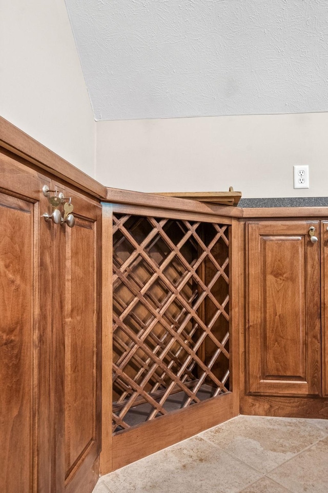 5643 Bethlehem Rd, Springfield, TN 37172 - wine area featuring a textured ceiling