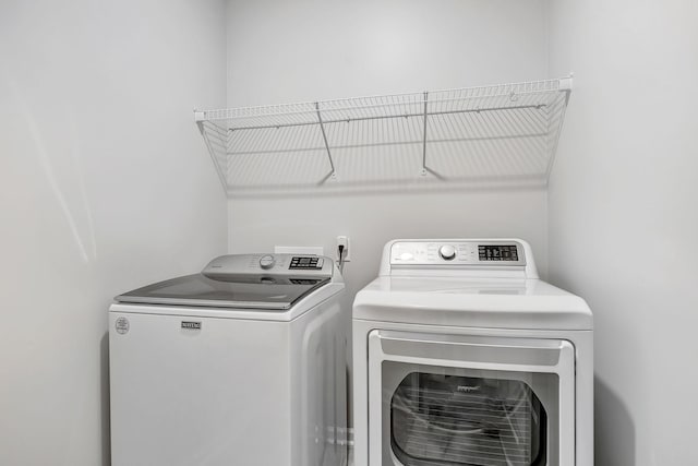 1044 Alta Vista Ln, Smyrna, TN 37167 - washroom with separate washer and dryer