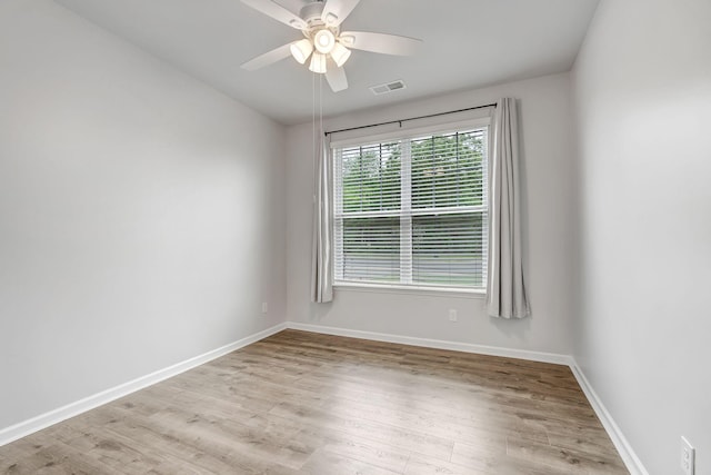1044 Alta Vista Ln, Smyrna, TN 37167 - unfurnished room featuring wood finished floors, ceiling fan, and baseboards