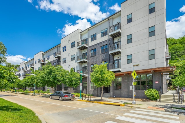 782 Riverfront Pkwy Unit 216, Chattanooga, TN 37402 - view of apartment building / complex