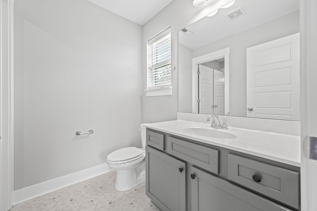 1132 General Marshall Ct, Murfreesboro, TN 37129 - bathroom featuring vanity, baseboards, and toilet