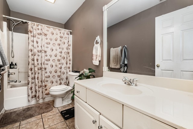 101 Wolverine Trl, La Vergne, TN 37086 - full bathroom with toilet, vanity, tile patterned floors, and shower / tub combo with curtain