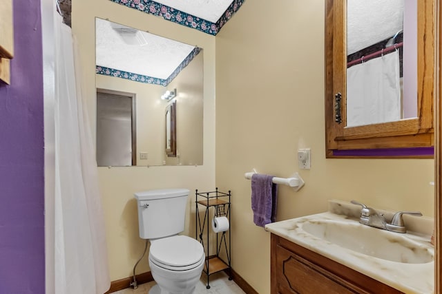 170 School House Ln, Castalian Springs, TN 37031 - full bath with baseboards, toilet, and vanity