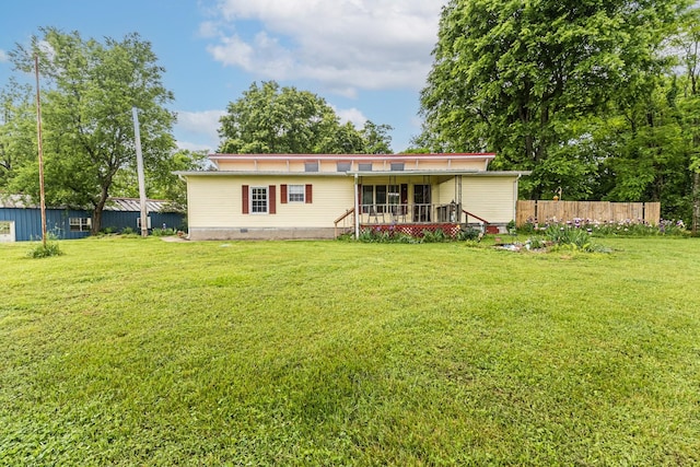 170 School House Ln, Castalian Springs, TN 37031 - rear view of property with crawl space