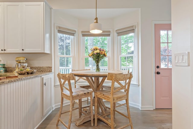 3060 Liberty Hills Dr, Franklin, TN 37067 - dining room with light wood-type flooring and baseboards