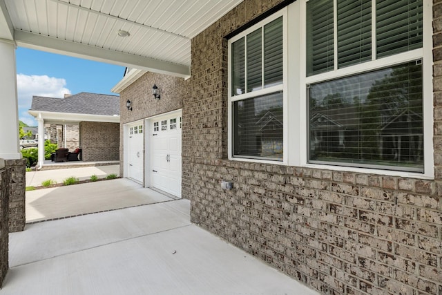 440 Golden Meadow Ln, Hendersonville, TN 37075 - view of home's exterior featuring brick siding, driveway, and a garage